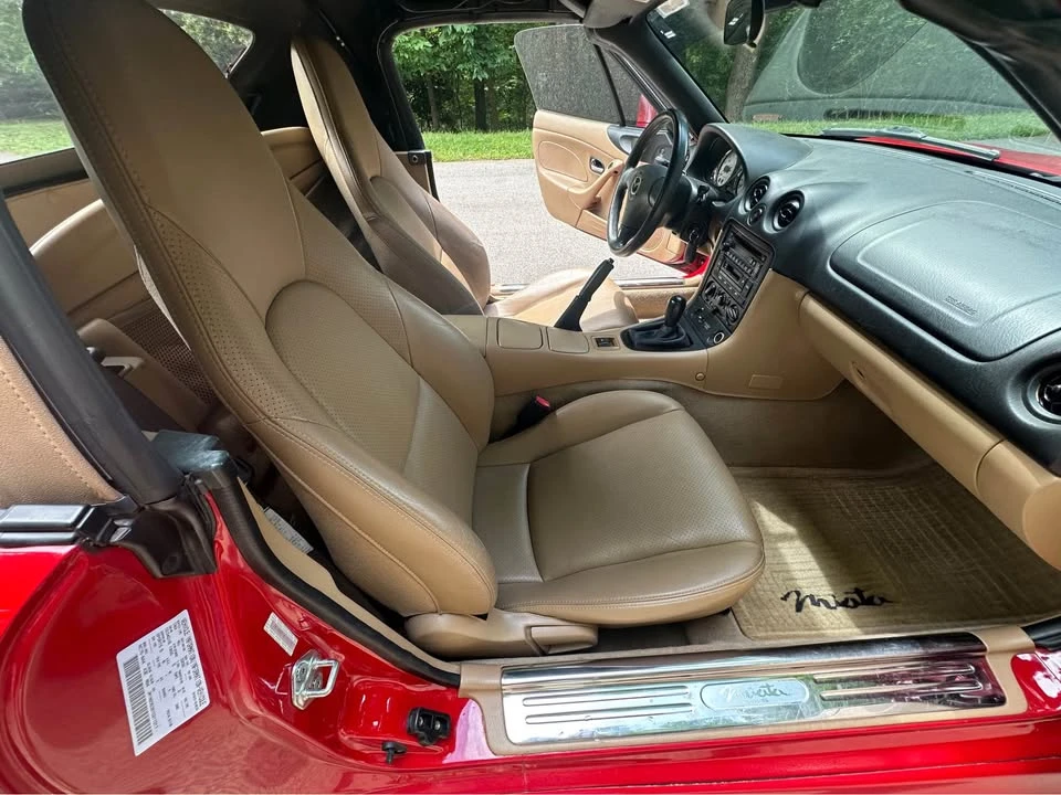 2001 Mazda NB MX-5 Miata - Image 10 of 19