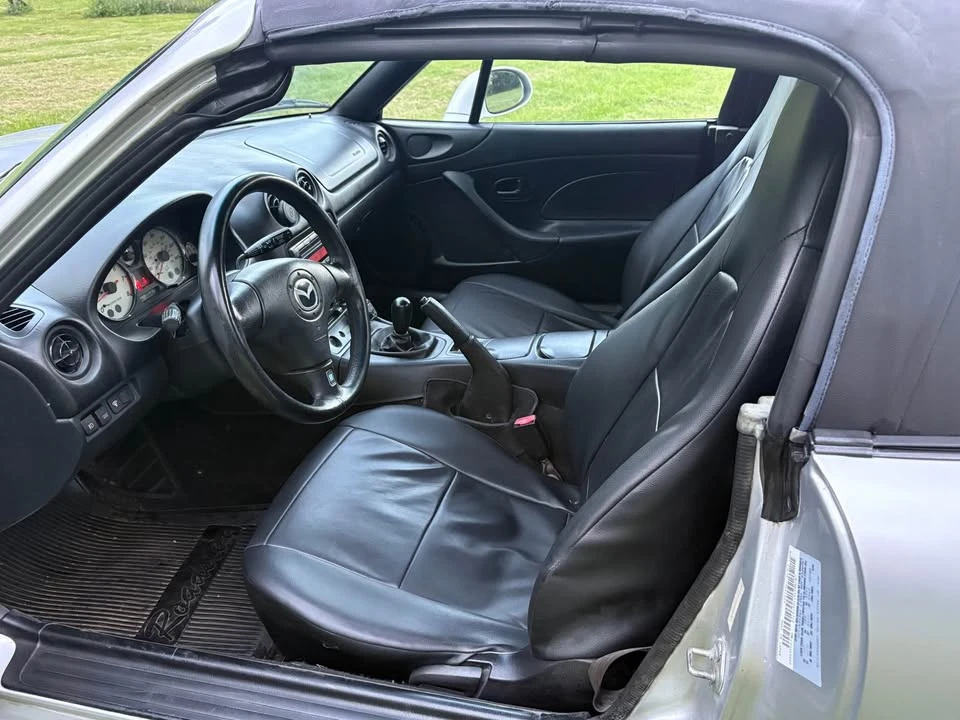 2001 Mazda NB MX-5 Miata - Image 6 of 16