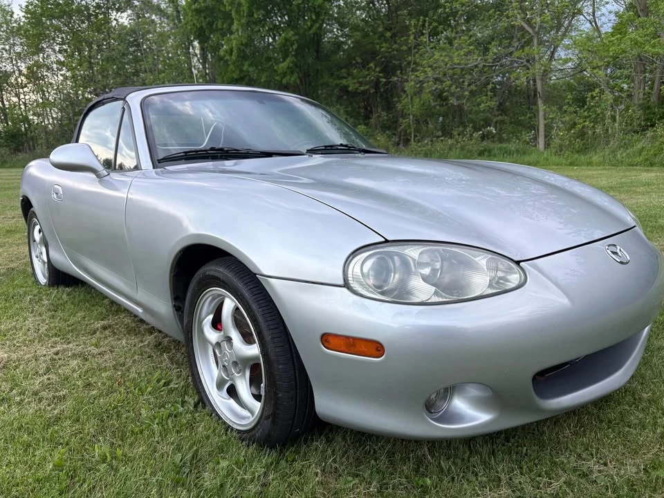 2001 Mazda NB MX-5 Miata - Image 4 of 16