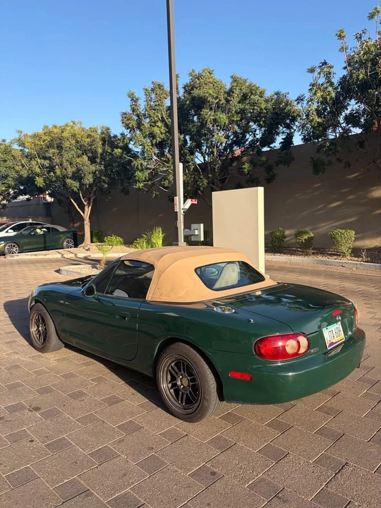 2001 Mazda NB MX-5 Miata - Image 3 of 4