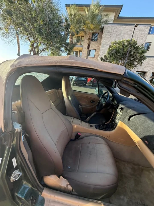 2001 Mazda NB MX-5 Miata - Image 4 of 4