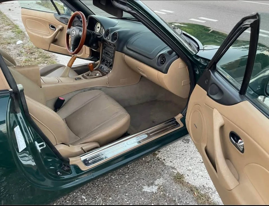 2001 Mazda NB MX-5 Miata - Image 2 of 6