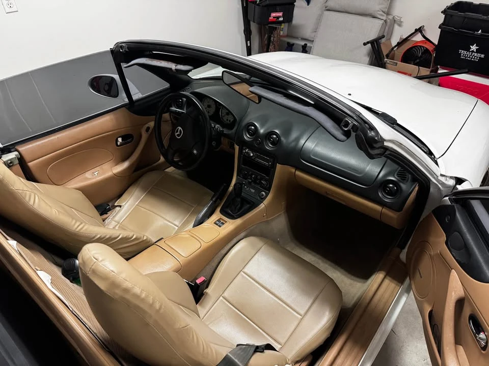 2001 Mazda NB MX-5 Miata - Image 4 of 6