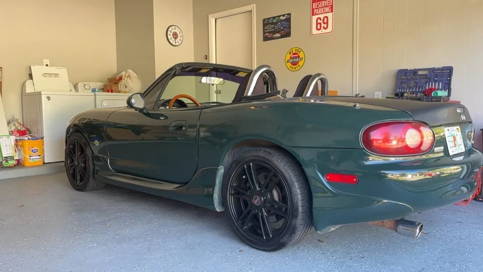 2001 Mazda NB MX-5 Miata - Image 2 of 8