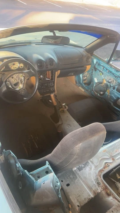 2001 Mazda NB MX-5 Miata - Image 5 of 20