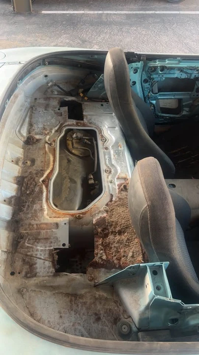 2001 Mazda NB MX-5 Miata - Image 7 of 20