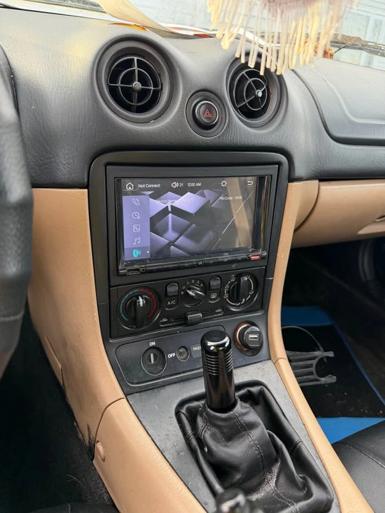 2001 Mazda NB MX-5 Miata - Image 8 of 9