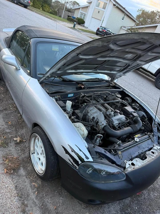 2001 Mazda NB MX-5 Miata - Image 5 of 9