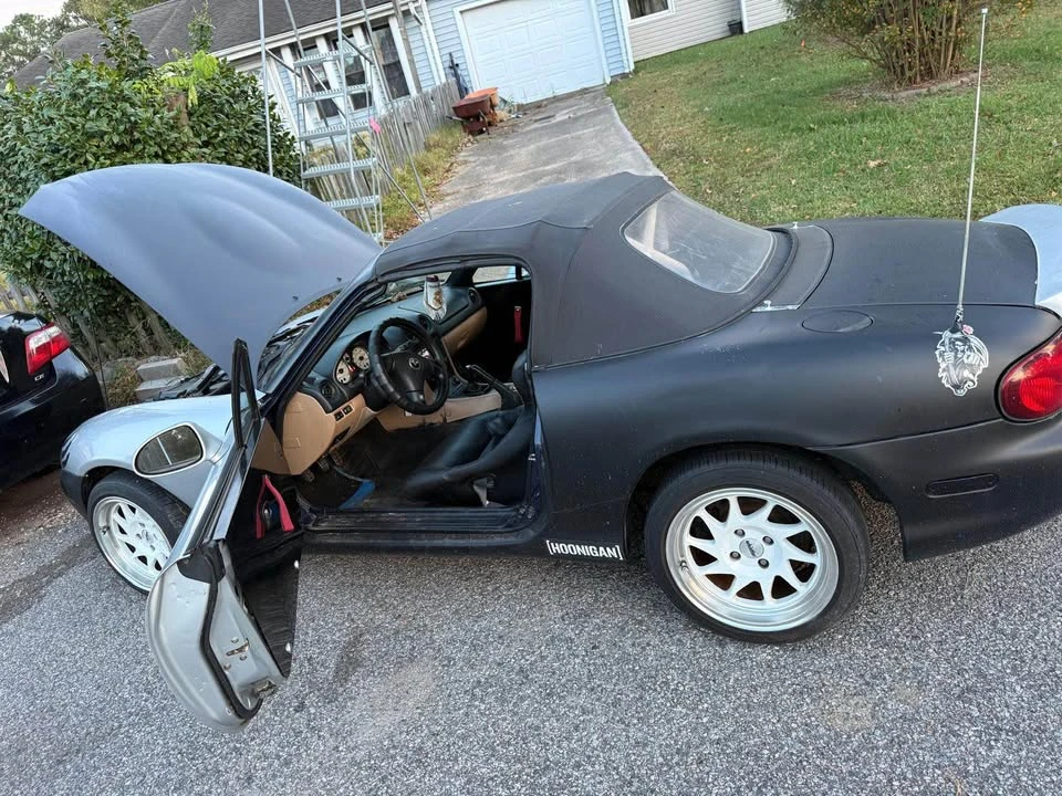 2001 Mazda NB MX-5 Miata - Image 3 of 9