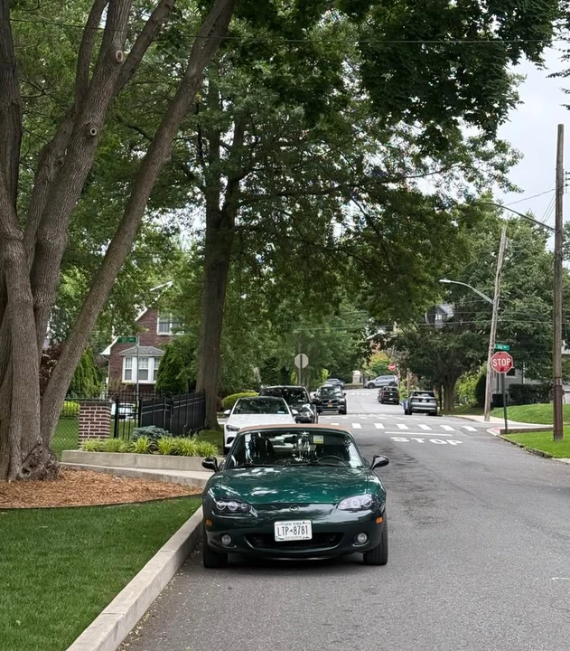 2001 Mazda NB MX-5 Miata - Image 3 of 5