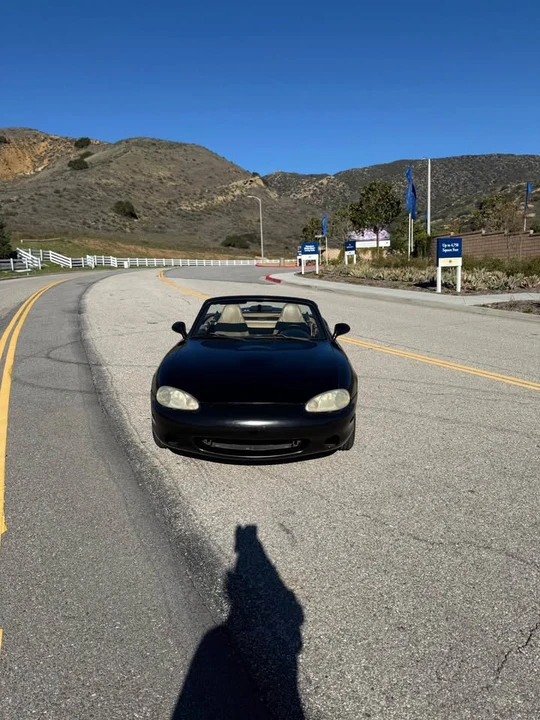 2001 Mazda NB MX-5 Miata - Image 6 of 17