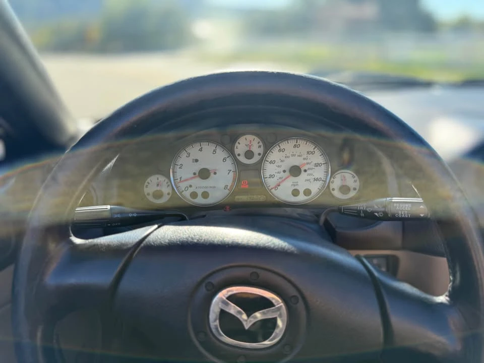 2001 Mazda NB MX-5 Miata - Image 10 of 17