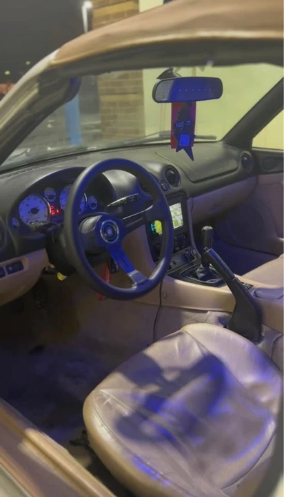 2001 Mazda NB MX-5 Miata - Image 2 of 7