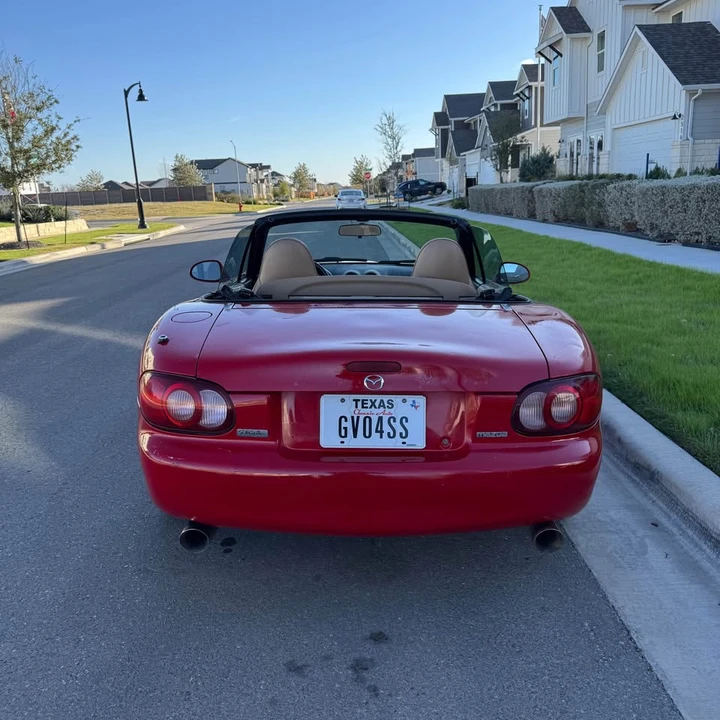 2001 Mazda NB MX-5 Miata - Image 6 of 11