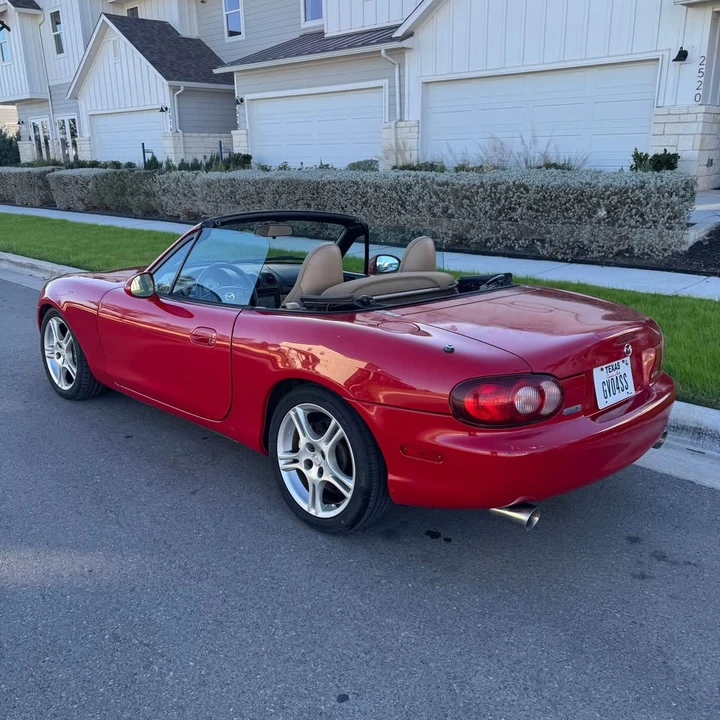2001 Mazda NB MX-5 Miata - Image 5 of 11