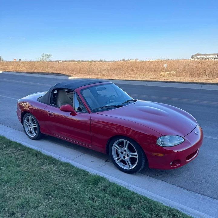 2001 Mazda NB MX-5 Miata - Image 11 of 11