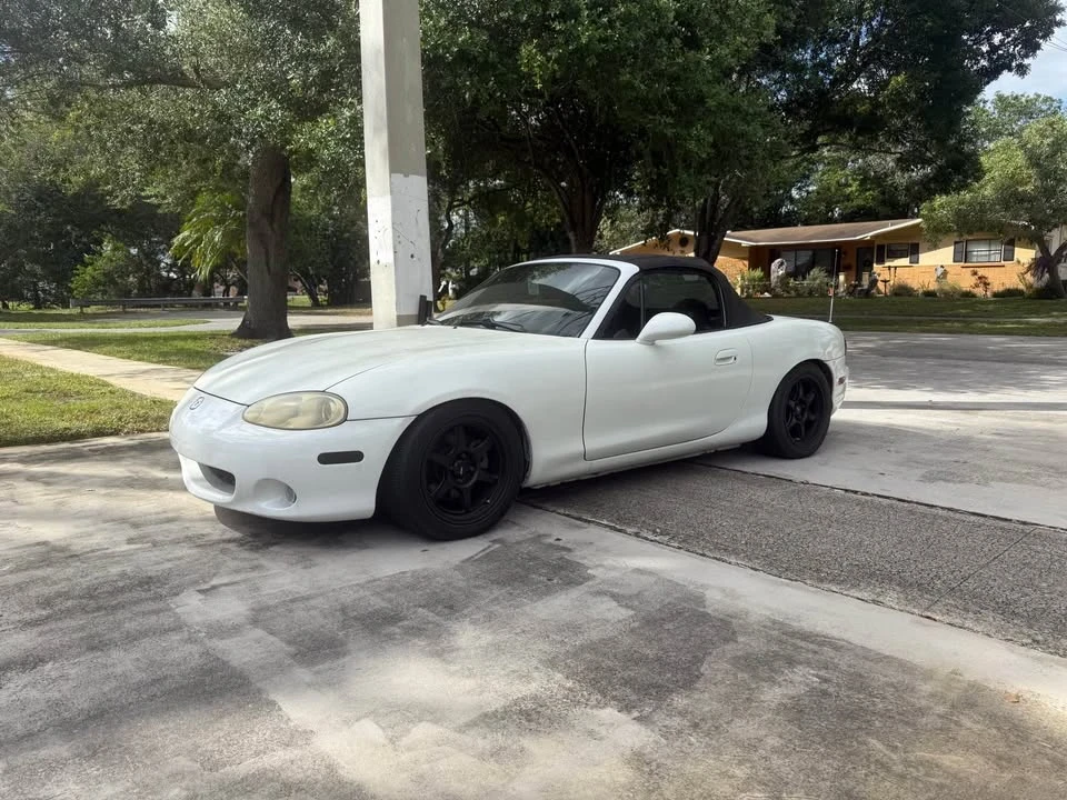 2001 Mazda NB MX-5 Miata - Image 4 of 9