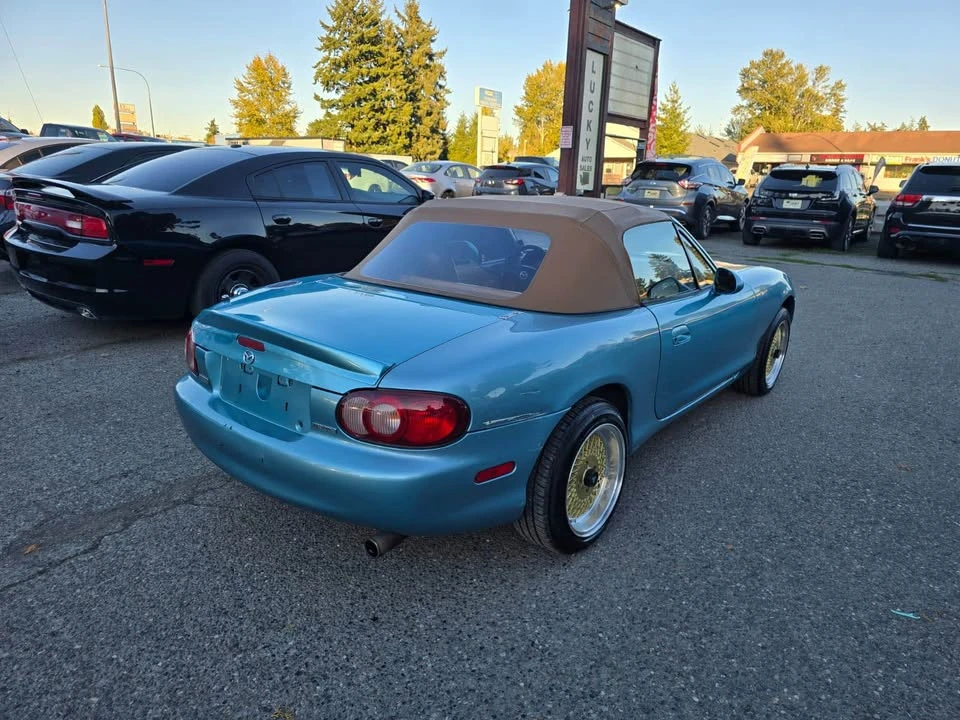 2001 Mazda NB MX-5 Miata - Image 4 of 15