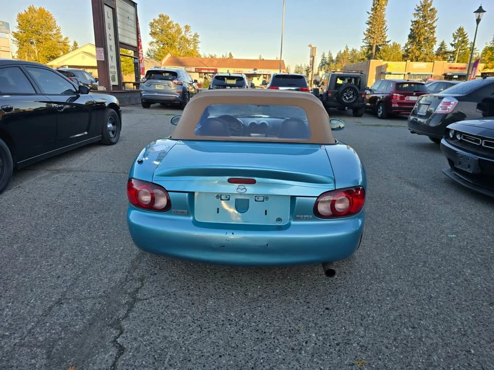 2001 Mazda NB MX-5 Miata - Image 5 of 15