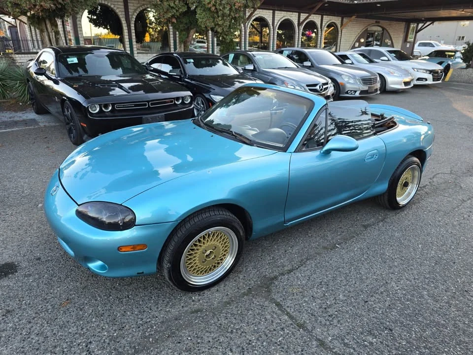 2001 Mazda NB MX-5 Miata - Image 13 of 15
