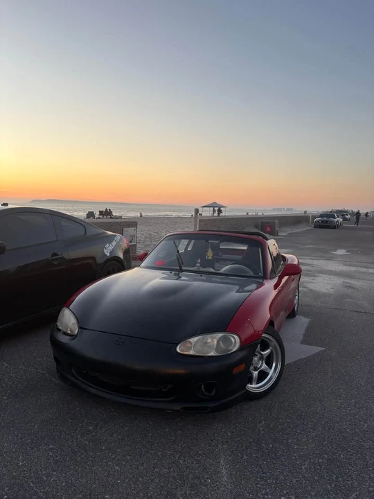 2001 Mazda NB MX-5 Miata - Image 2 of 6