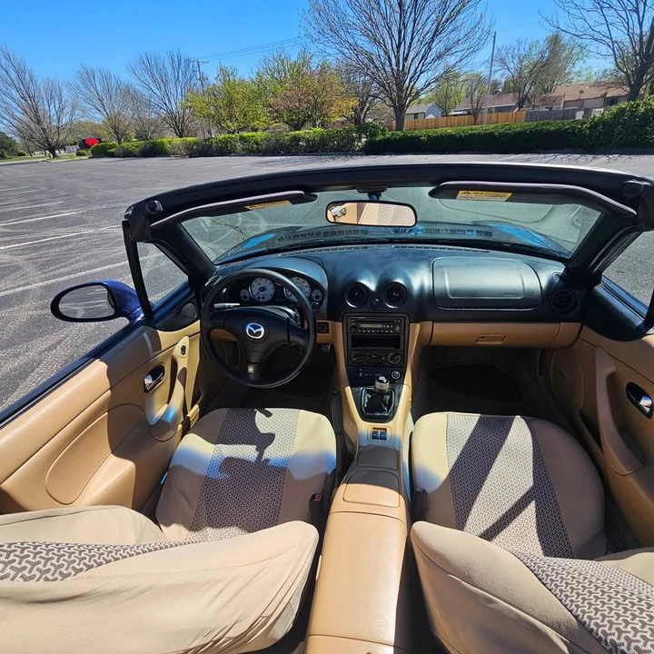 2001 Mazda NB MX-5 Miata - Image 4 of 8