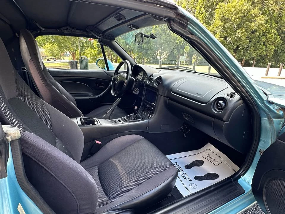 2001 Mazda NB MX-5 Miata - Image 9 of 14