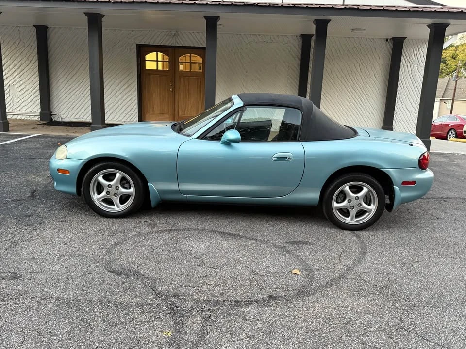 2001 Mazda NB MX-5 Miata - Image 13 of 18