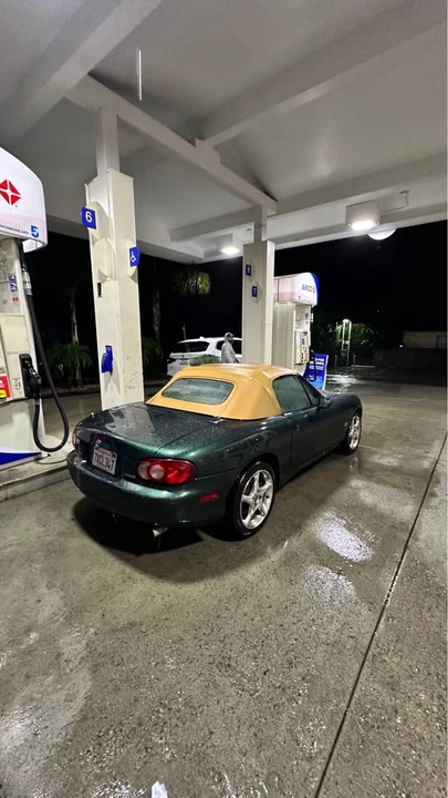 2001 Mazda NB MX-5 Miata - Image 6 of 11
