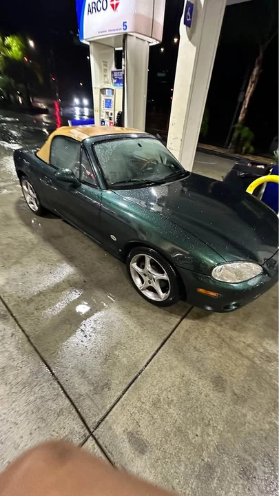 2001 Mazda NB MX-5 Miata - Image 4 of 11