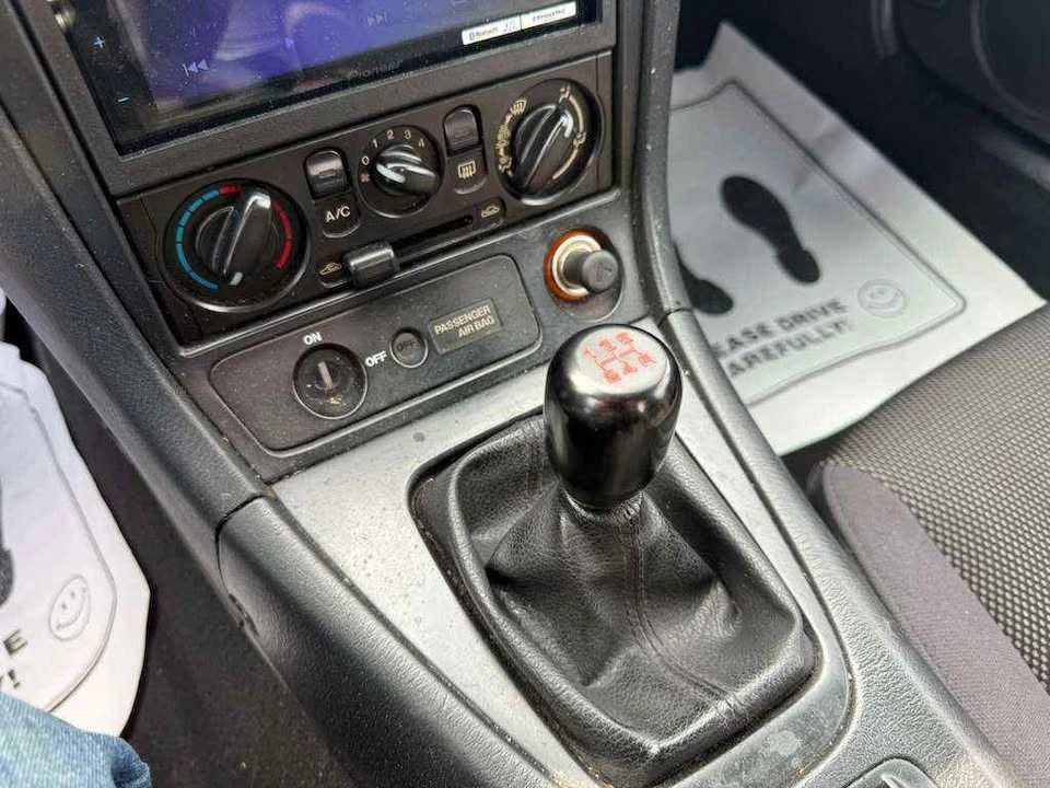 2001 Mazda NB MX-5 Miata - Image 17 of 20