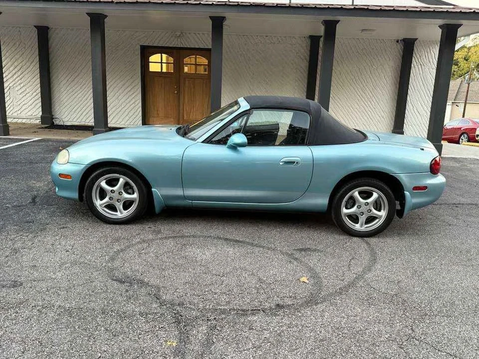 2001 Mazda NB MX-5 Miata - Image 11 of 20