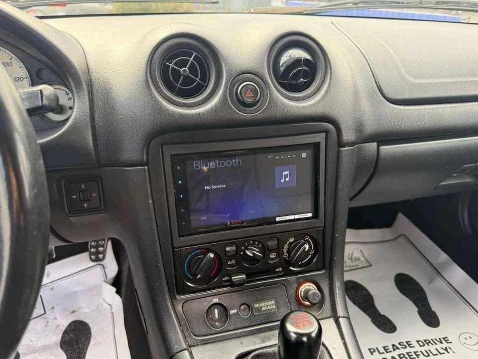 2001 Mazda NB MX-5 Miata - Image 16 of 20