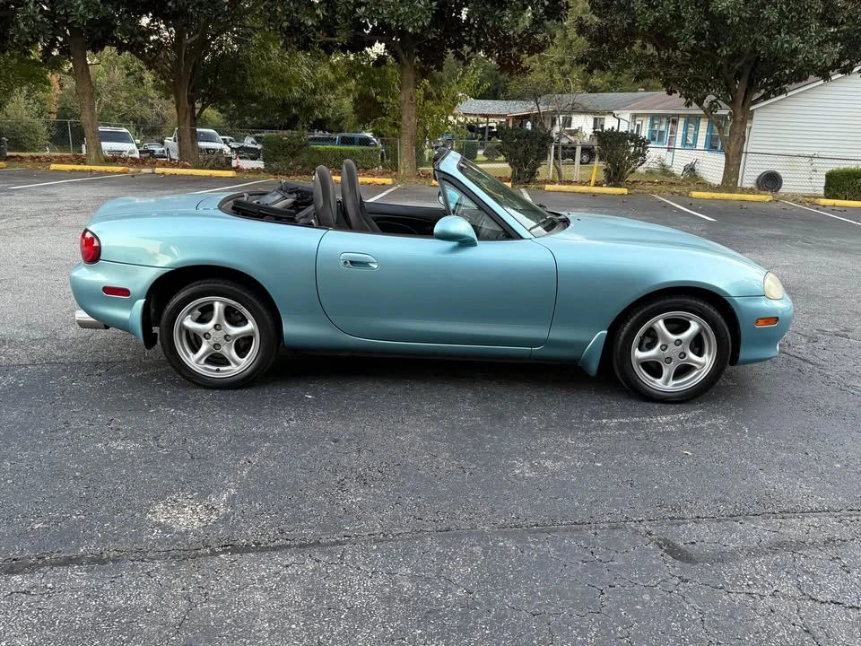 2001 Mazda NB MX-5 Miata - Image 7 of 20