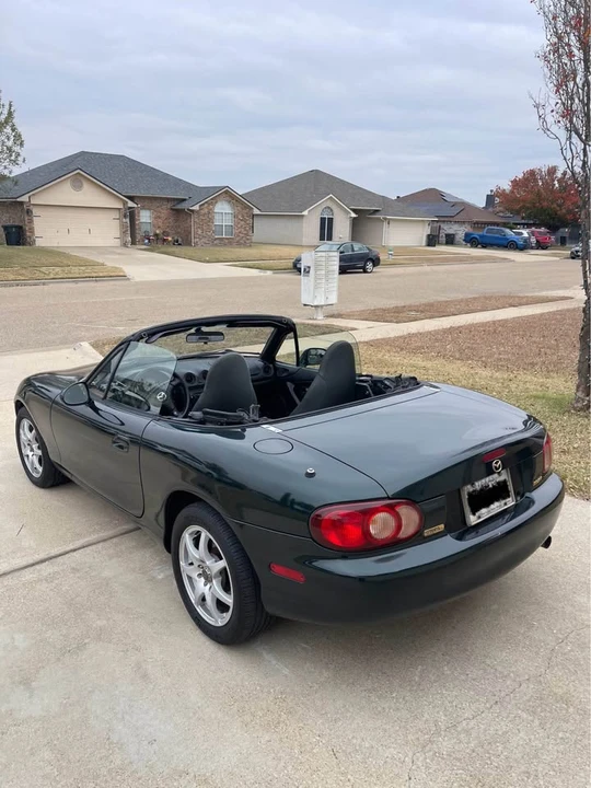 2001 Mazda NB MX-5 Miata - Image 4 of 7
