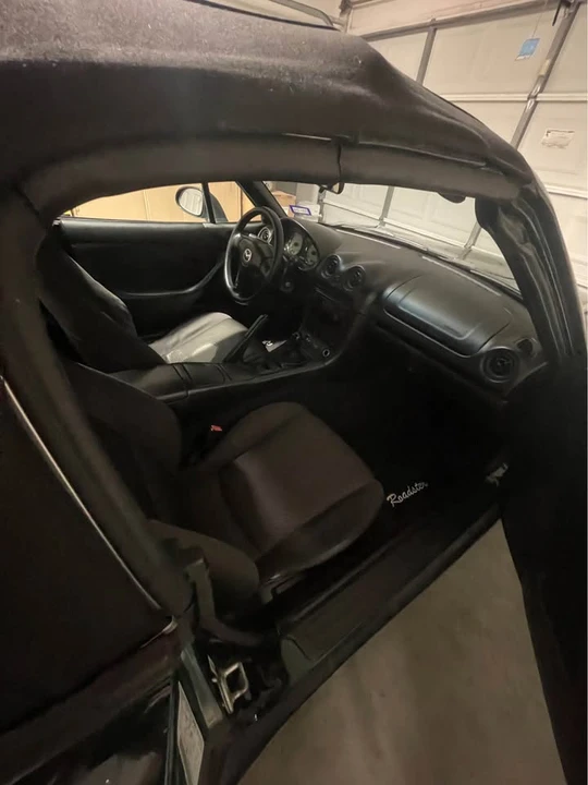 2001 Mazda NB MX-5 Miata - Image 6 of 7
