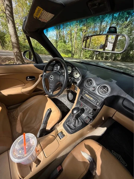 2001 Mazda NB MX-5 Miata - Image 8 of 11