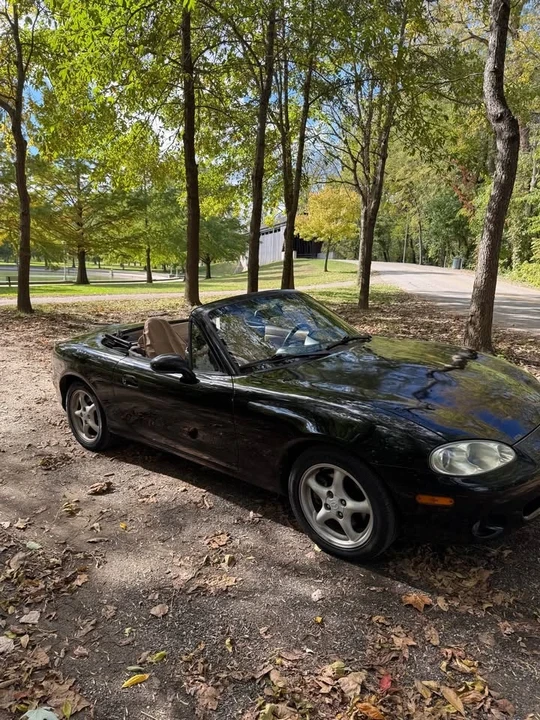 2001 Mazda NB MX-5 Miata - Image 4 of 11