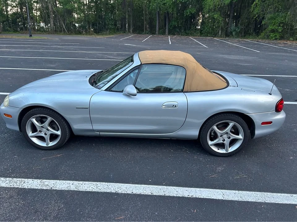 2001 Mazda NB MX-5 Miata - Image 3 of 20