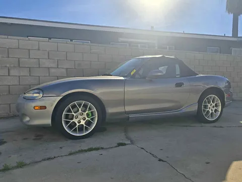 2001 Mazda MX-5 Miata SE Convertible