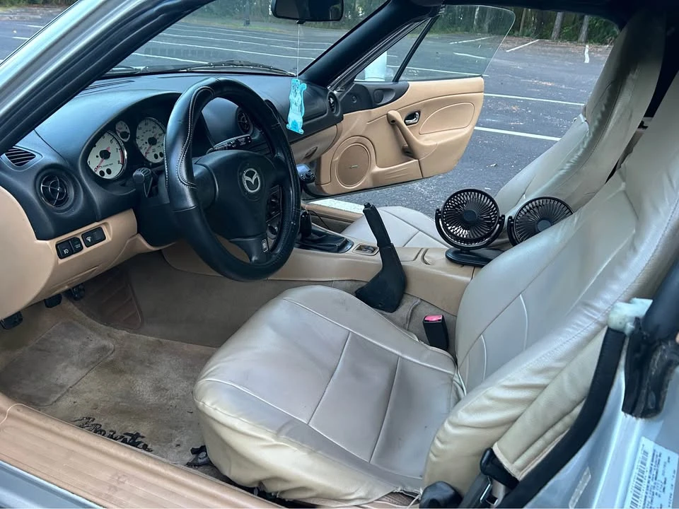 2001 Mazda NB MX-5 Miata - Image 17 of 20