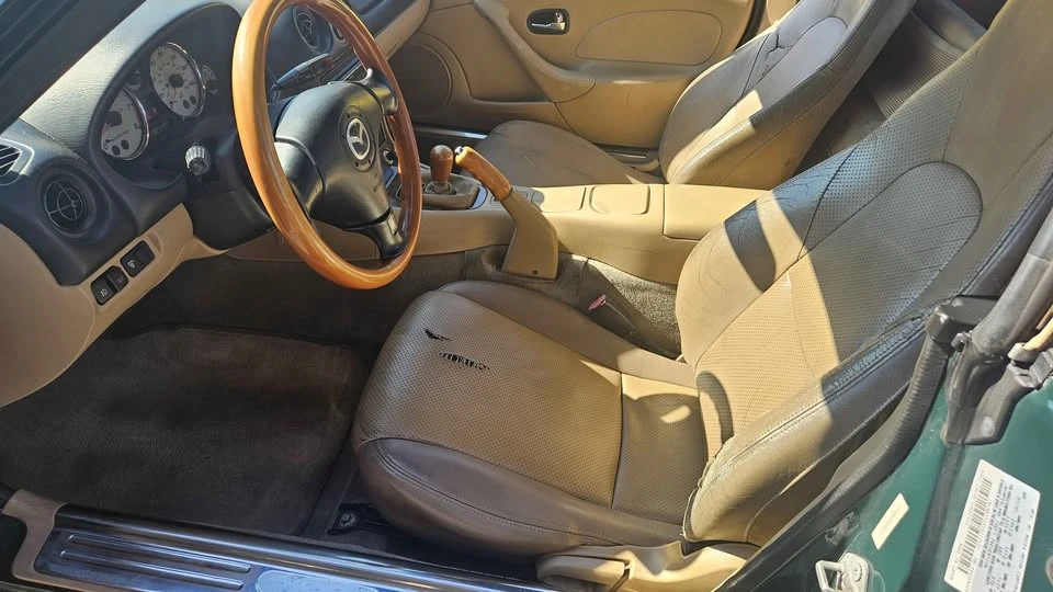 2001 Mazda NB MX-5 Miata - Image 5 of 10