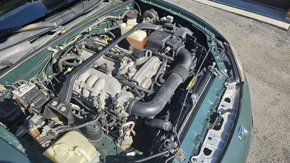 2001 Mazda NB MX-5 Miata - Image 7 of 10