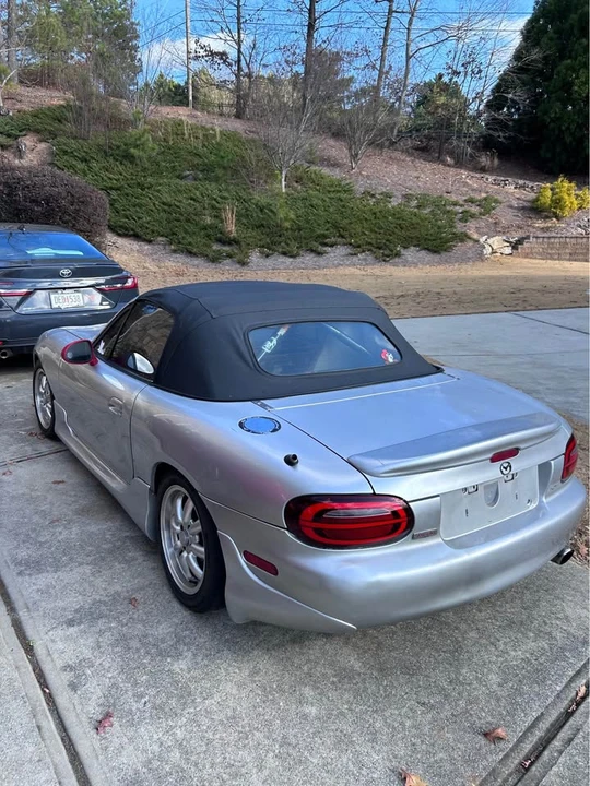 2001 Mazda NB MX-5 Miata - Image 2 of 3