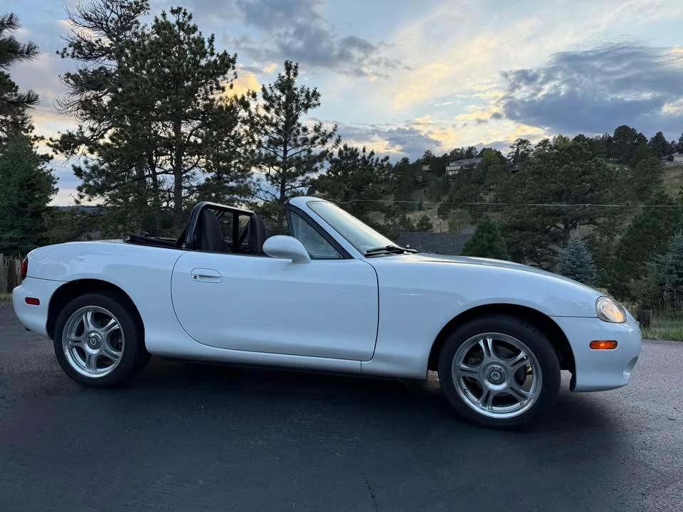 2001 Mazda NB MX-5 Miata - Image 6 of 16