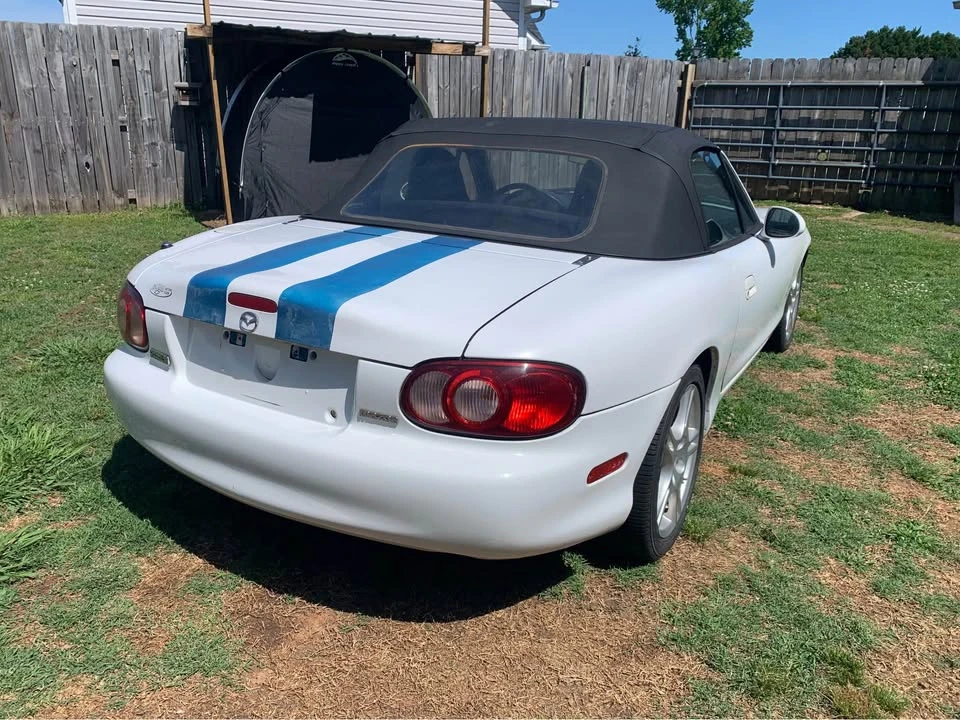 2001 Mazda NB MX-5 Miata - Image 6 of 11