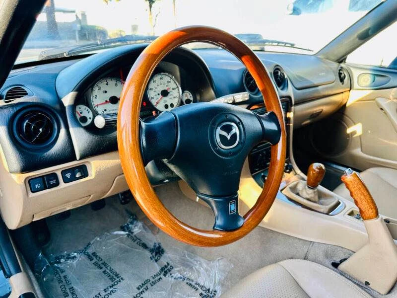 2001 Mazda NB MX-5 Miata - Image 13 of 19