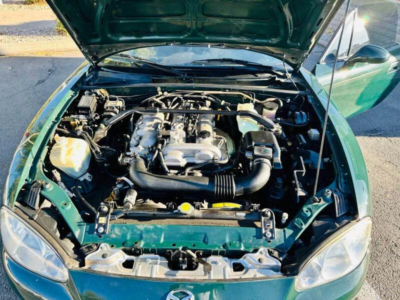 2001 Mazda NB MX-5 Miata - Image 18 of 19
