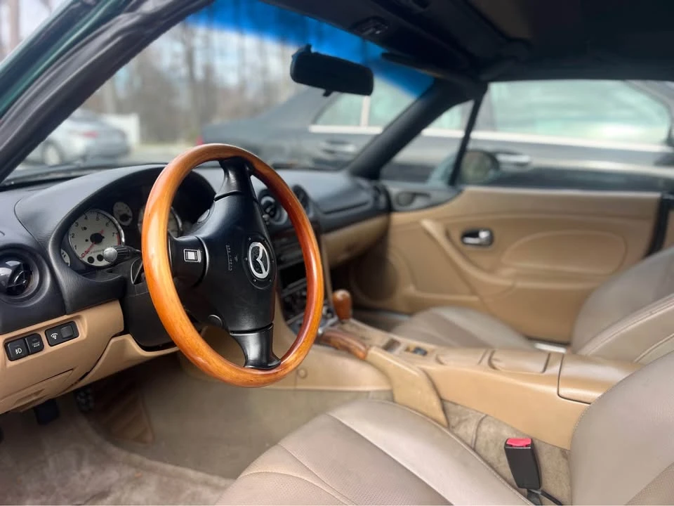 2001 Mazda NB MX-5 Miata - Image 8 of 13