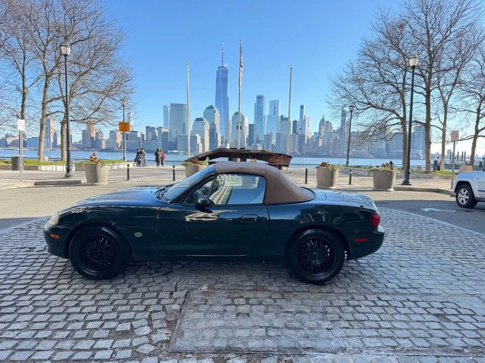 2001 Mazda NB MX-5 Miata - Image 4 of 20